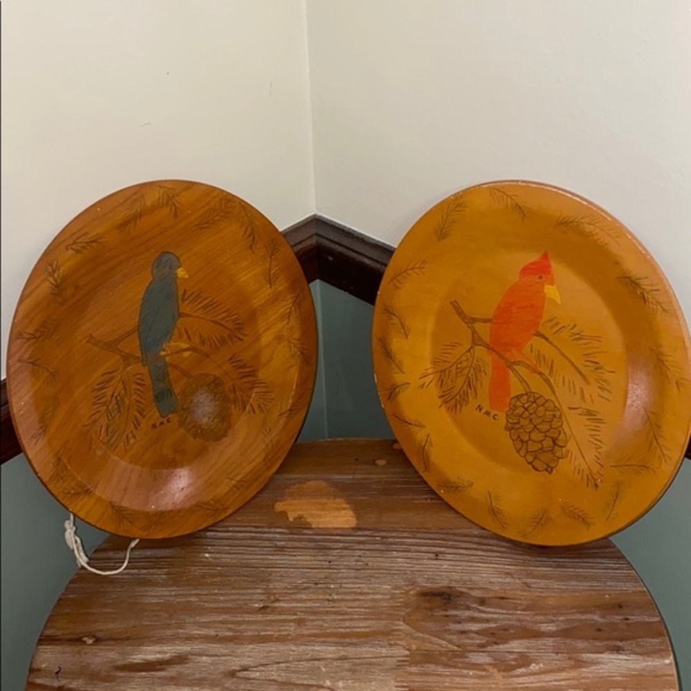 Vintage Painted  Wooden Red Bird Blue Bird  Plates Hand Painted‎